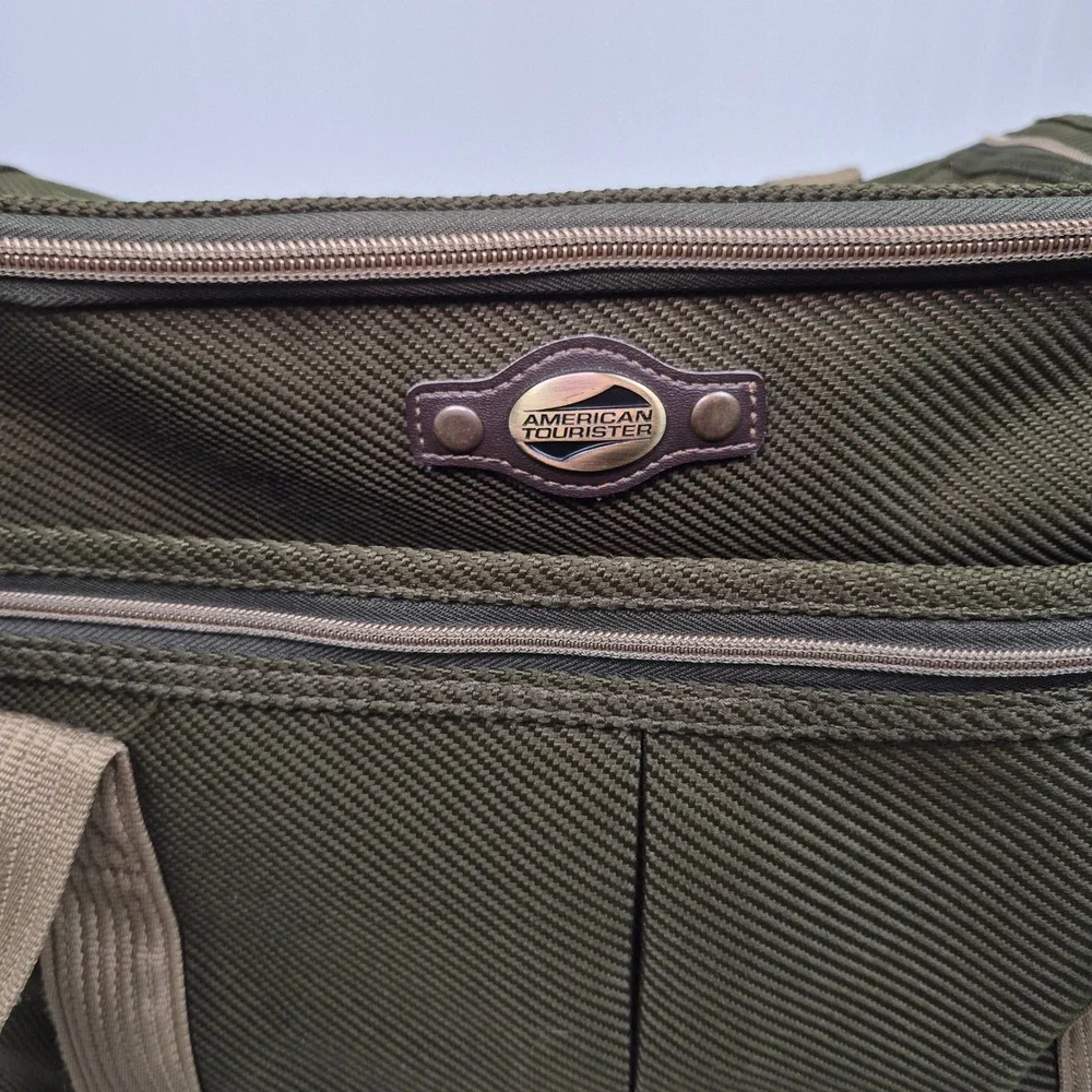 American Tourister Kenya 6 Olive Green Duffle Bag Travel Carry On 72874-660